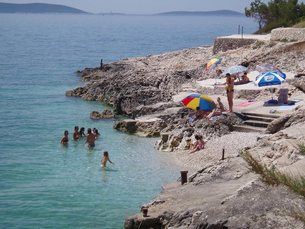 Apartments Niko Trogir Exterior photo